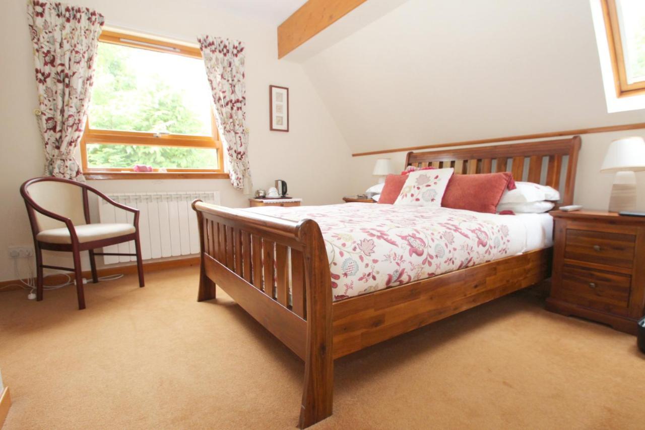 Lochview Guest House Ullapool Extérieur photo
