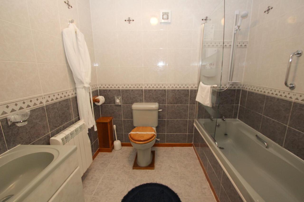 Lochview Guest House Ullapool Extérieur photo
